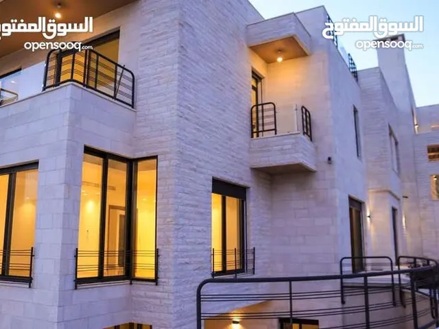 670 m2 5 Bedrooms Villa for Sale in Amman Dabouq
