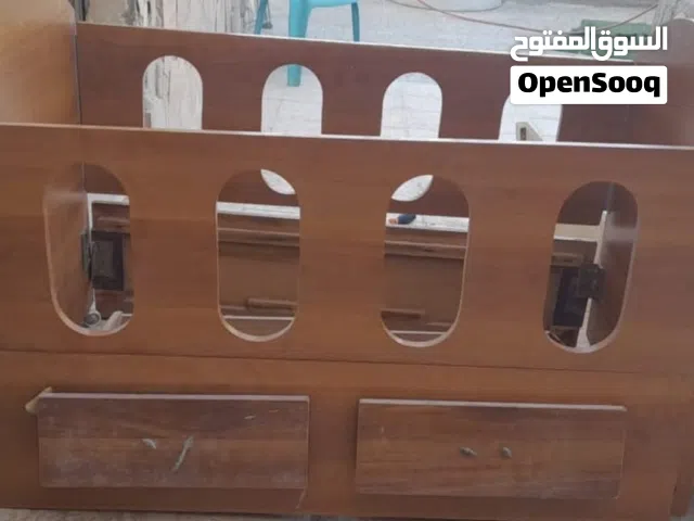 تخت بيبي مستعمل