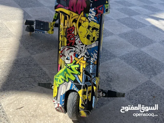 سيارة اطفال