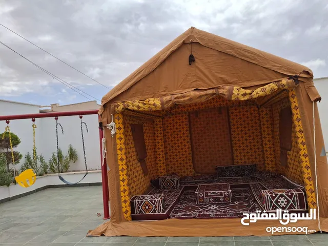 خيمه 3x3 قابله للنفخ بحاله ممتازه شبه جديده