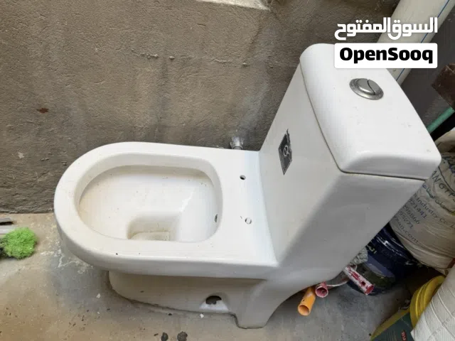 مقعد غربي مستعمل نضيف