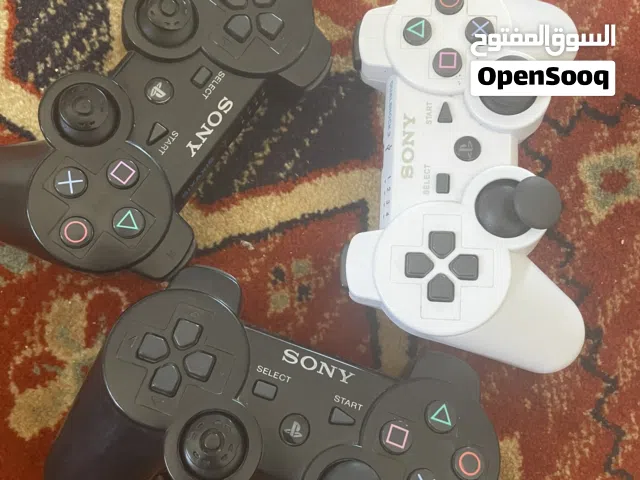 يدين PS3 للبيع وحده اصليه وو2 درجه اولى يبو صيانه خفيفه