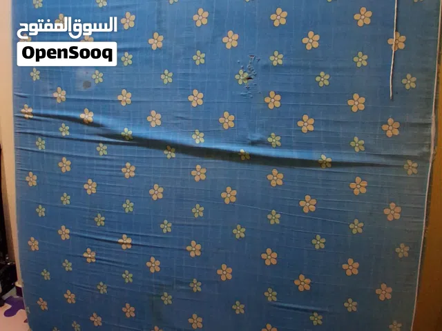 180 x 200 cms king size mattress moderate condition