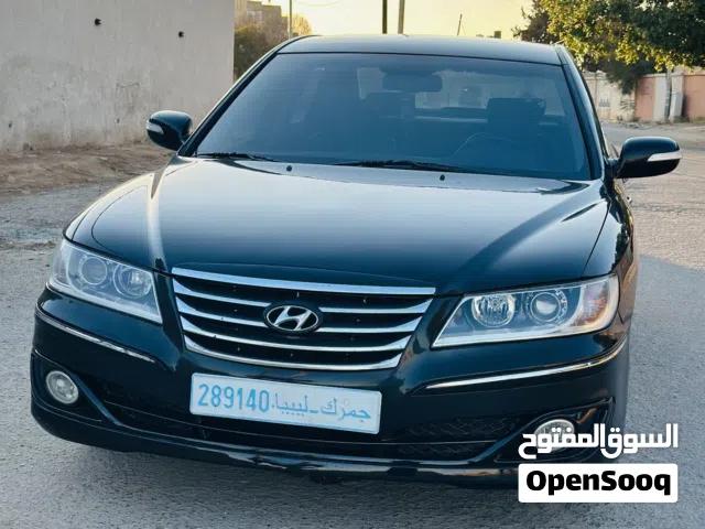 2010 هيونداي ازيرا Standard