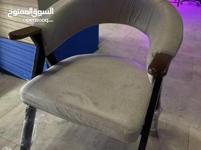 كراسي جديد و مستعمل