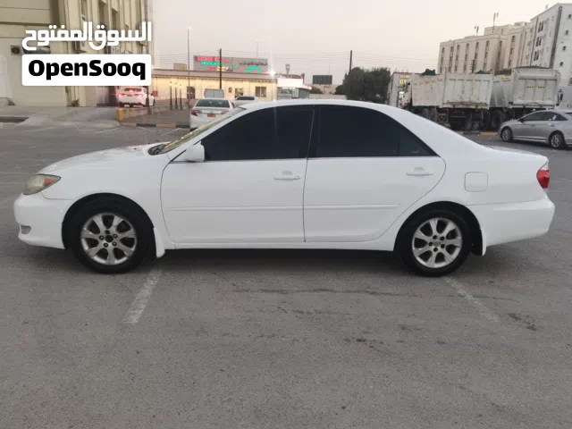 2005 تويوتا كامري XLE