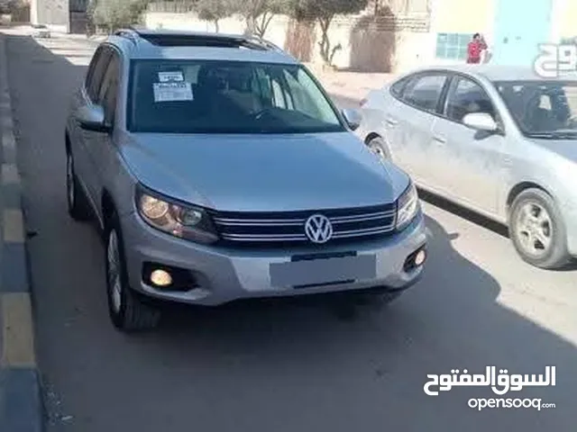 VOLKSWAGEN_TIGUAN_20_TSI_2013