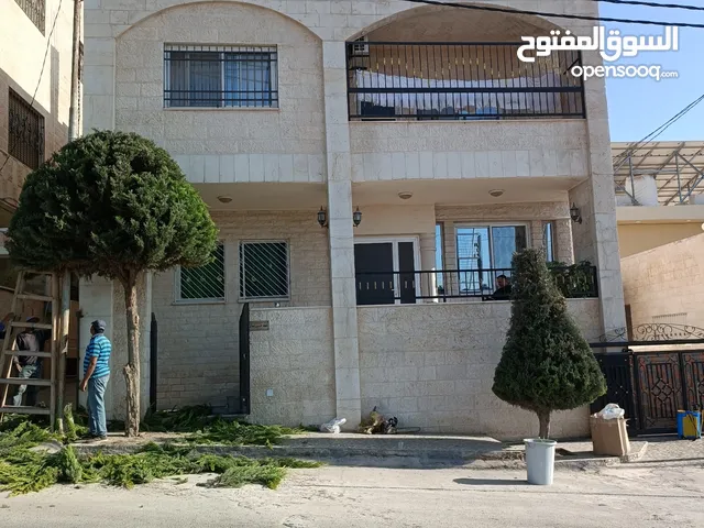 400 m2 More than 6 bedrooms Townhouse for Sale in Irbid Iskan Al Atiba'