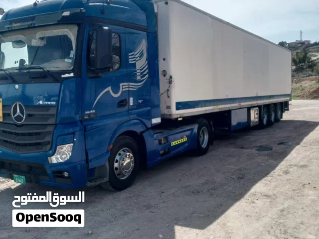 رأس تريلا للبيع مرسيدس موديل 2014