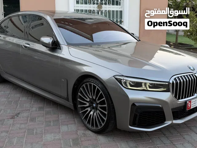 2021 بي ام دبليو الفئة 7 740i Sedan