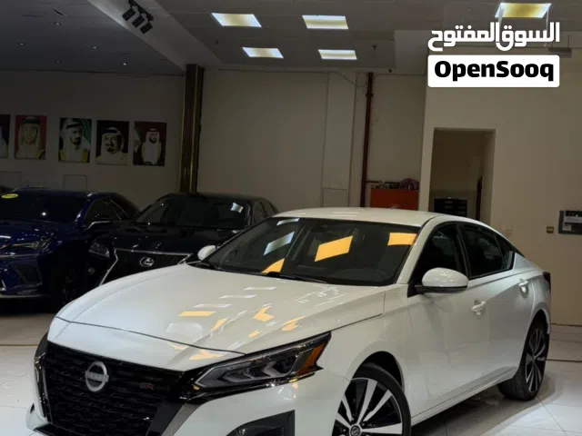 Used Nissan Altima in Ajman