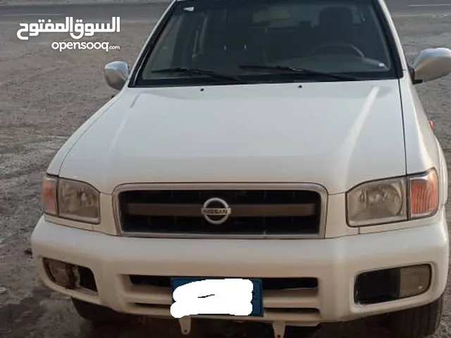 Used Nissan Pathfinder in Aden