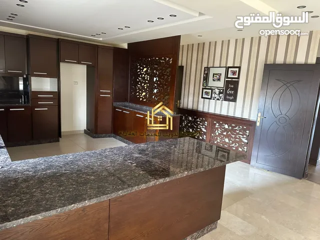 245m2 4 Bedrooms Apartments for Rent in Amman Khalda