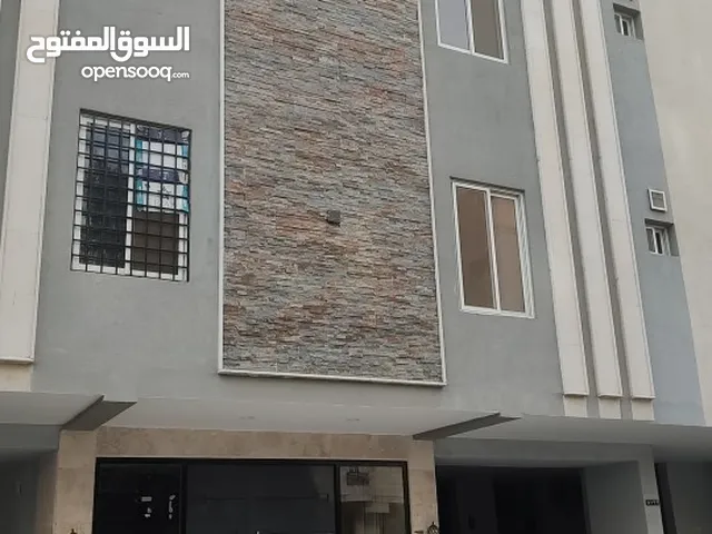 130 m2 4 Bedrooms Apartments for Sale in Jeddah Al Wahah