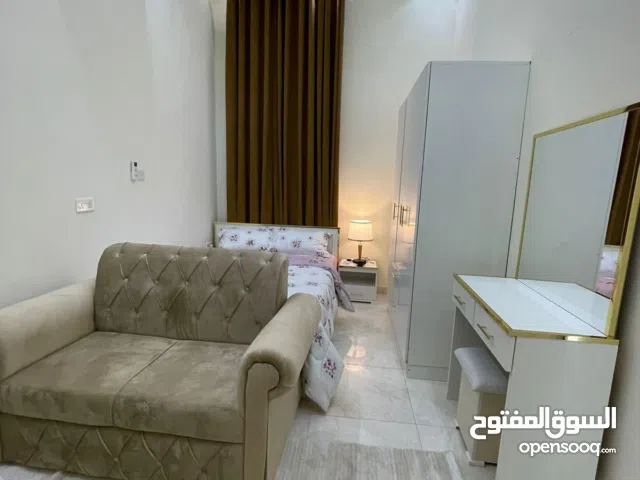 للإيجار استوديو مفروش في منطقة الصاروج الشبحات