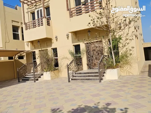للبيع بيت في منطقة المويهات 1 عجمان