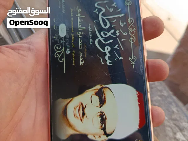 Samsung A80 شاشه سوبر اموليد بدون نواتش  رام 8 مساحة 128   يوجد شرخ بسيط في الشاشه غير مؤثر ع الجهاز