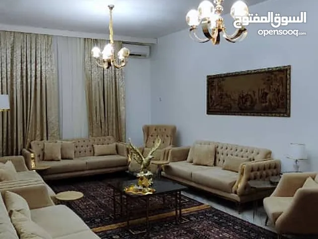 180 m2 4 Bedrooms Apartments for Rent in Benghazi Qar Yunis