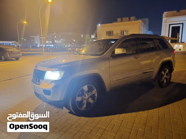 2011 جيب جراند شيروكى Limited