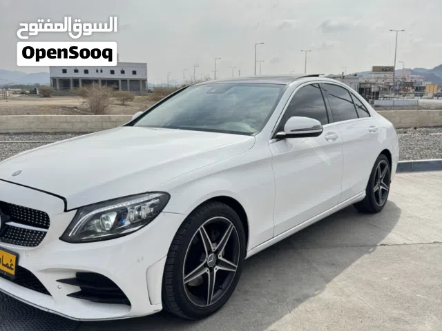 2016 مرسيدس بنز الفئة-C C 300
