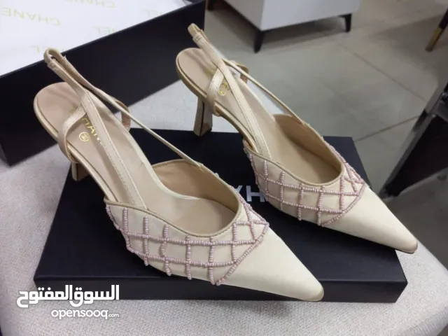 Other With Heels in Jeddah
