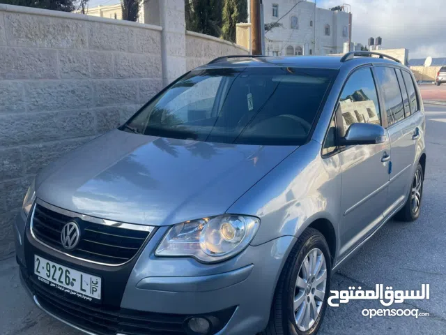 Used Volkswagen Touran in Hebron