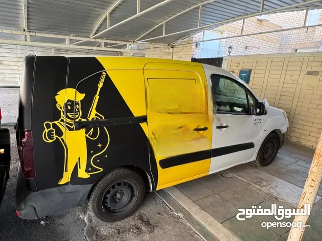 للبيع بيجو