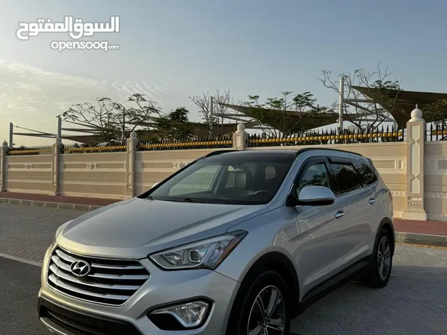 Hyundai Santa Fe 2016 in Sharjah