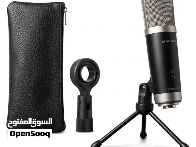 مايكروفون للتسجيل مع ادواته