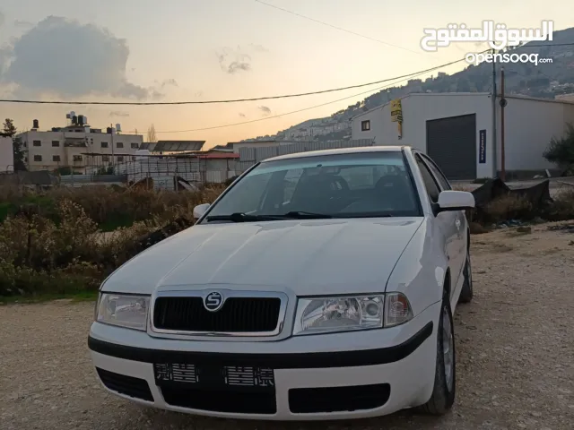 سكودا اوكتافيا منفوضه بالكامل 1900 ديزل تيربو