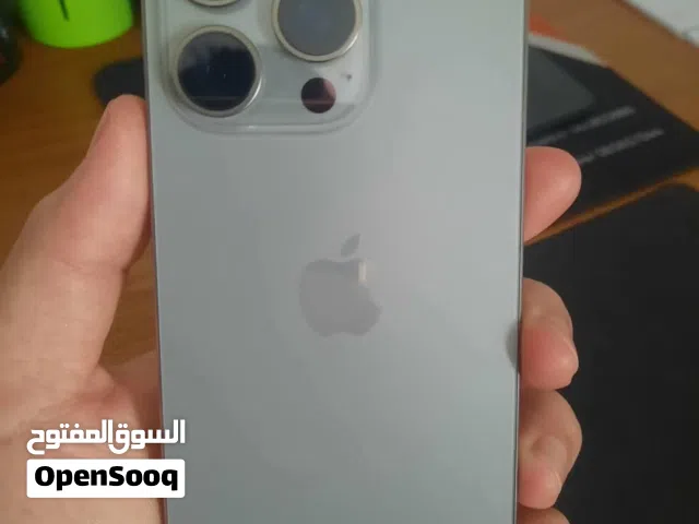 IPhone 16 pro 256GB. بطارية 100%. مشحون 110 مرات فقط. لون رمادي ( Gray ). وارد أمريكي ( esim ).