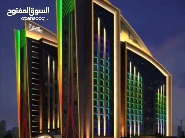 بيع فندق كامل 600 غرفه في دبي يغلق نخلة جميرا