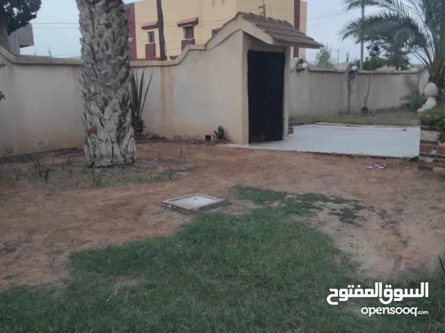 240m2 4 Bedrooms Townhouse for Sale in Tripoli Ain Zara