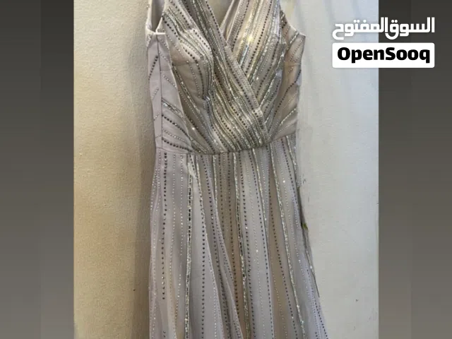 فستان راقي وجميل