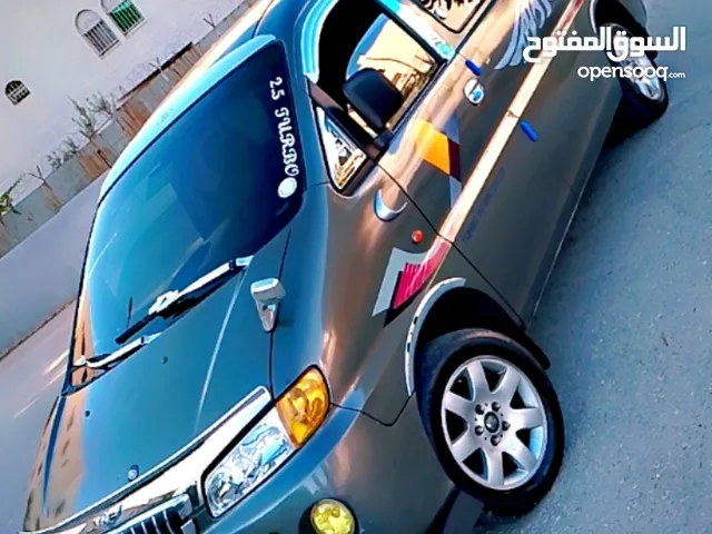 باص 2001 للبيع المستعجل كوشوك خلفي ممتاز امامي بحاجه لكوشوك دهان جيد جدا فرش ممتاز غرفه نظيفه ت