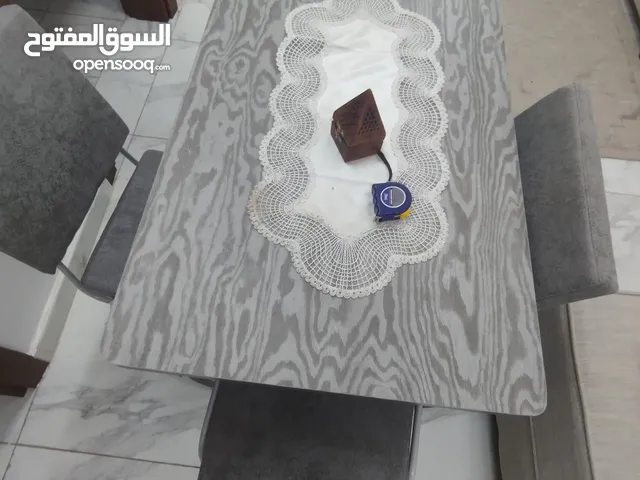 طاولة اكل للبيع