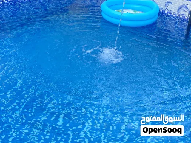 تتوفر معي مواد  الكلور والكمكل والصوديوم