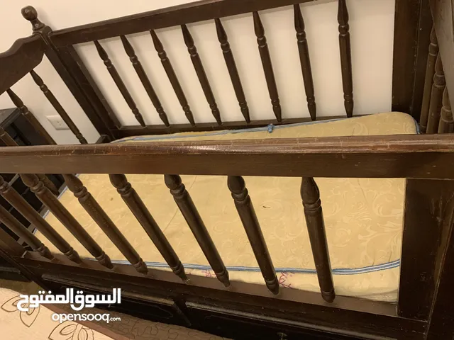 تخت بيبي أطفال