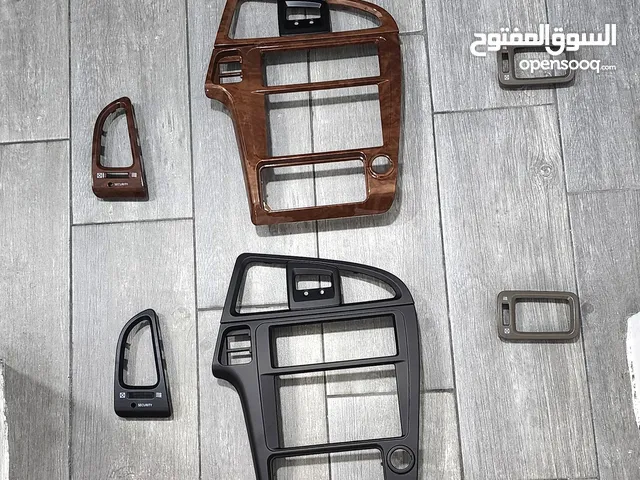 للبيع طقم كامل نيسان باثفيندر جديد من 2001 الى 2005 اللون آسود + خشبي السعر 35 للتواصل