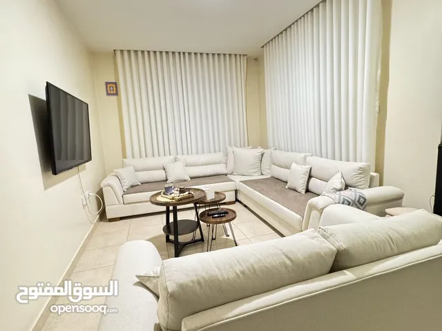 اغراض عرسان شقه بالكامل الاغراض مع بعضهم سرير تلاجه غساله 7 غاز ميكرويف كلور 2 مكيف طن الاغراض