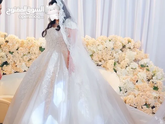 Weddings and Engagements Dresses in Central Governorate