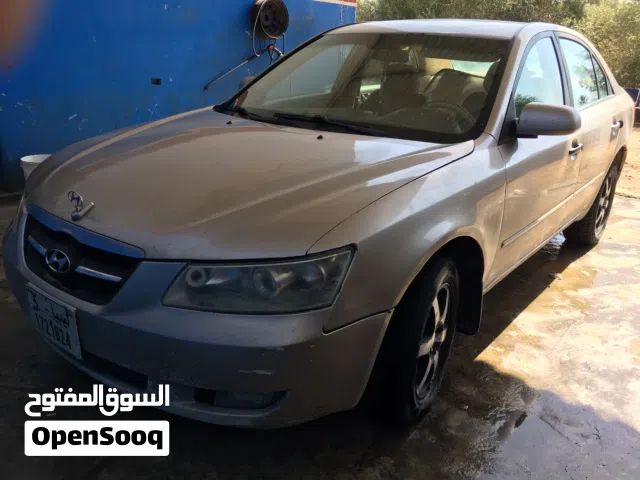 2008 هيونداي سوناتا Standard