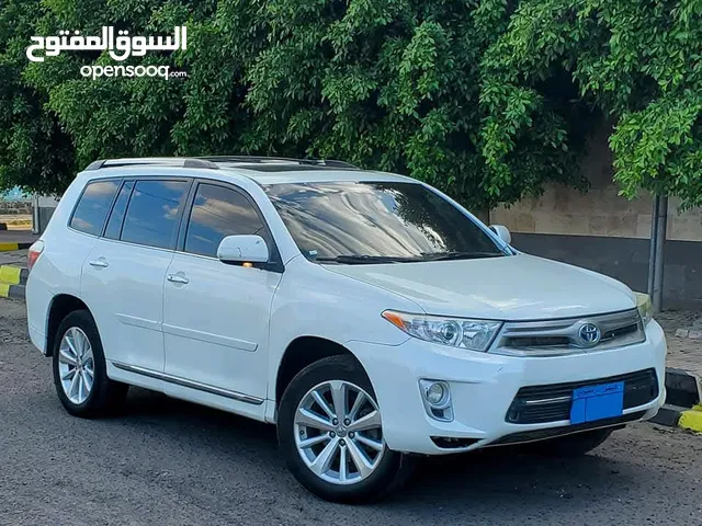 Used Toyota Highlander in Sana'a