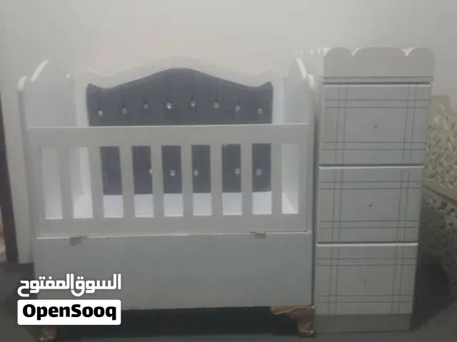 سرير اطفال معا دولاب