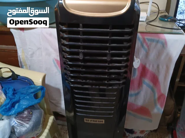 مكيف صحراوي متنقل يعمل على الكهرباء وعلى الثلج استخدام اسبوع فقط سبب البيع عدم وجود مكان لوضعه