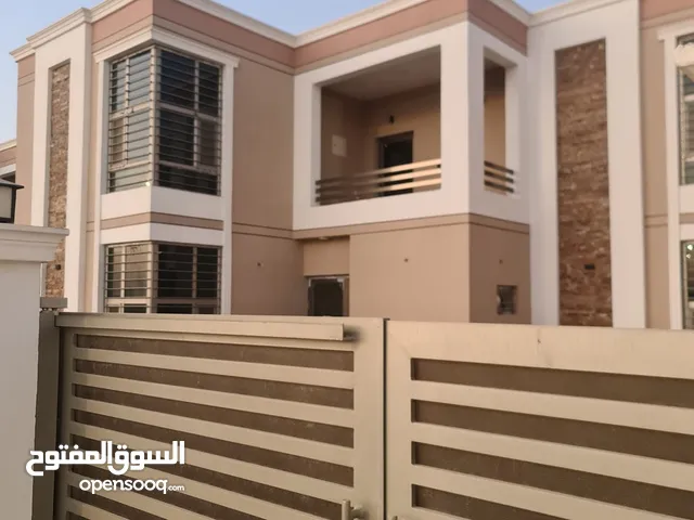 فيلا للبيع نوع A جديدة في مدينة النرجس , مساحة 360 ، تحتوي على خمس غرف نوم وخمس حمامات