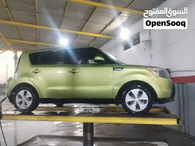 2015 كيا سول Standard