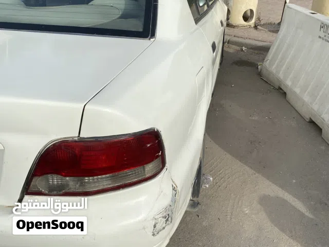 2004 ميتسوبيشي جالنت DL