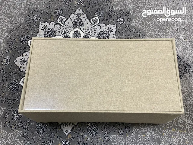 Brand new sofa just bought recently want to sell urgently 3pc set wit table