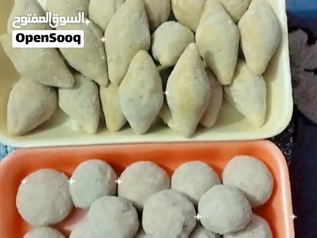 حلويات و معجنات وكيك